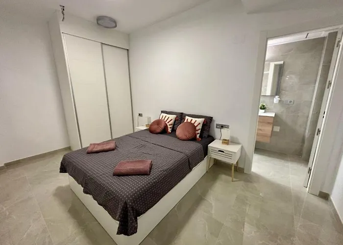 Apartment Near Playa De Cura With A Rooftop Swimming Pool