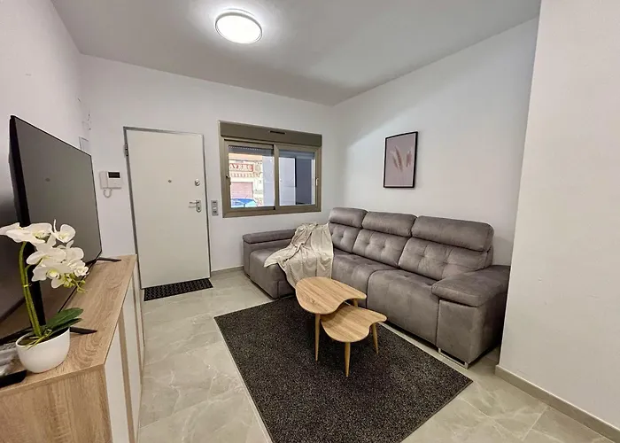 Apartment Near Playa De Cura With A Rooftop Swimming Pool